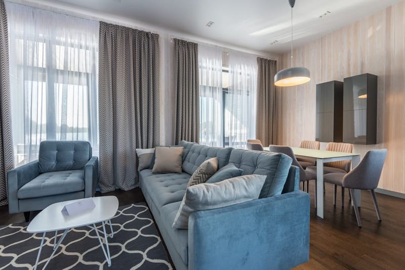 Smart Home for Renters: No Drill, No Rewire, Deposit-Safe